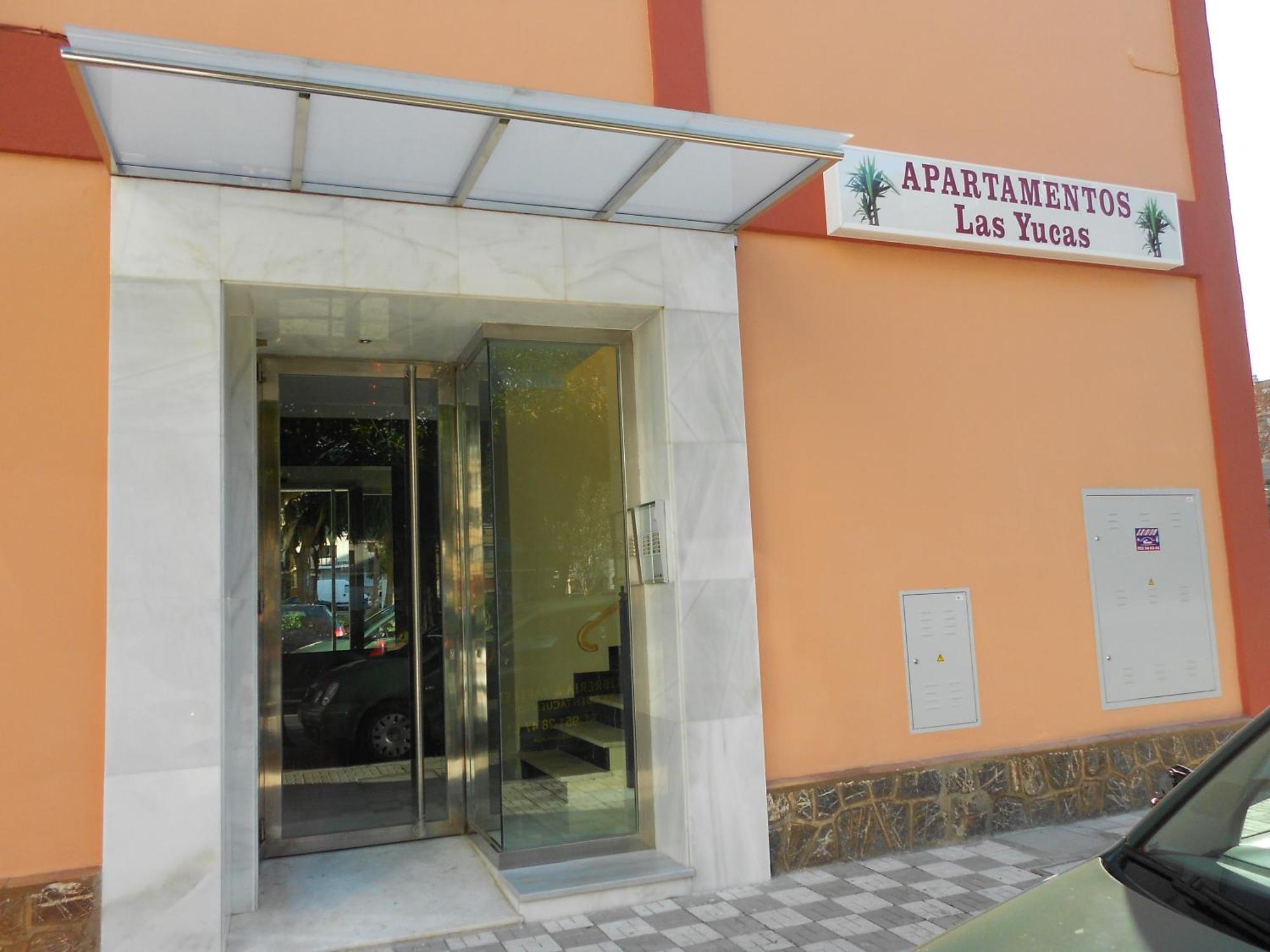 Apartamentos Turisticos Las Yucas Torre Del Mar Esterno foto