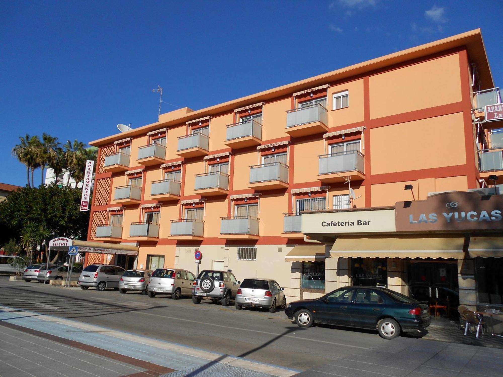 Apartamentos Turisticos Las Yucas Torre Del Mar Esterno foto