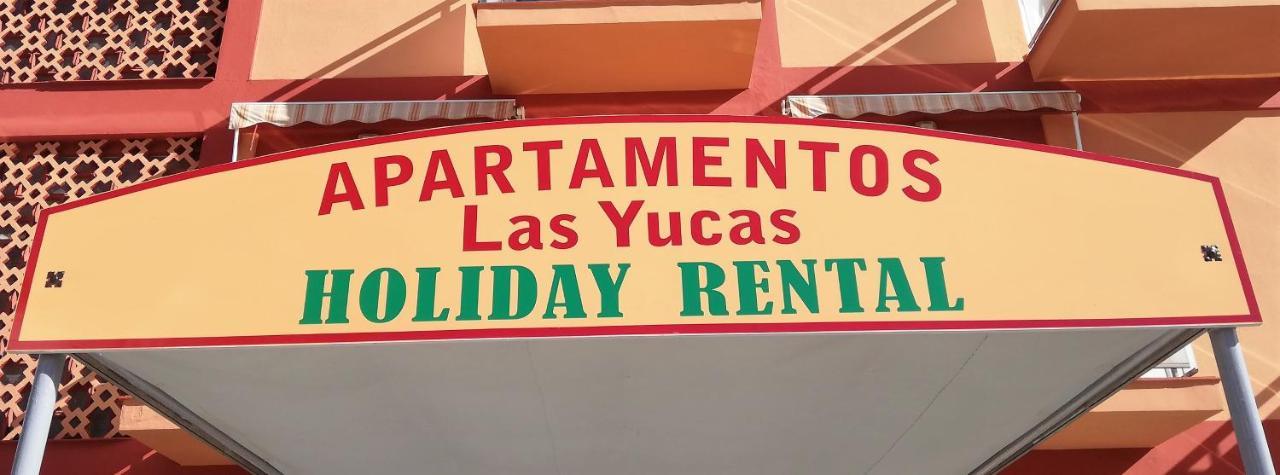 Apartamentos Turisticos Las Yucas Torre Del Mar Esterno foto